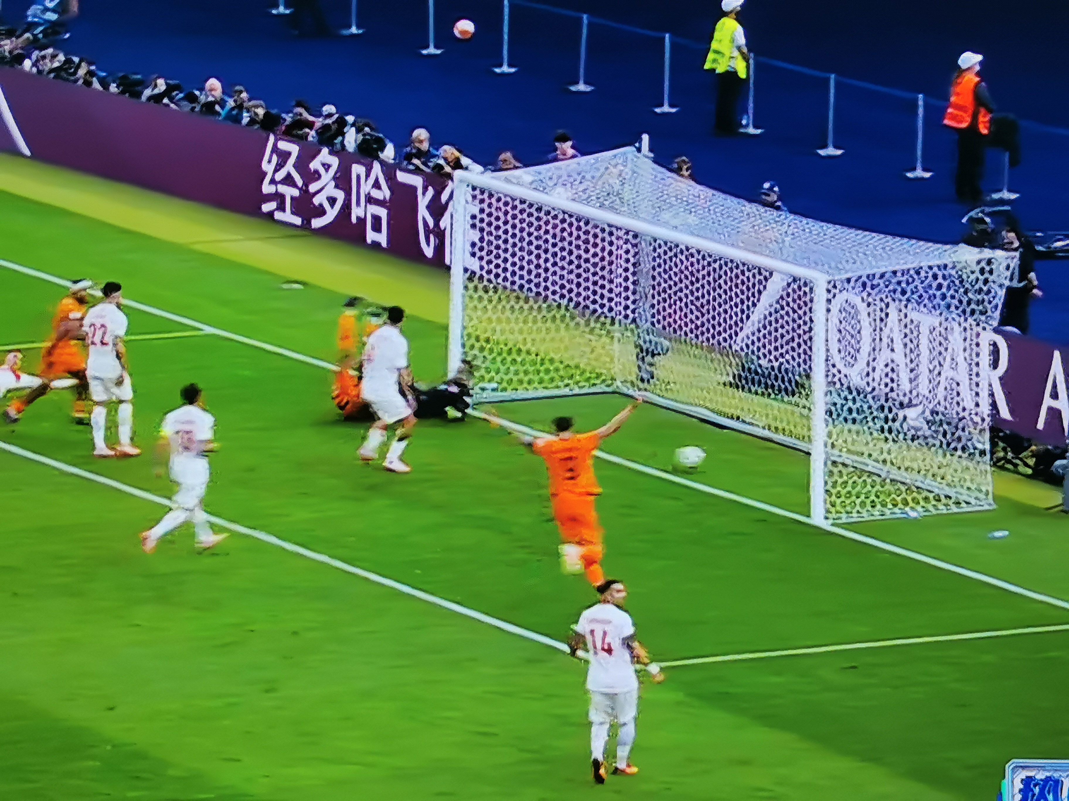 kaiyun sports-今夜葡萄牙体育备战英超，队长鼓劲细节曝光，引发热议，身体对抗强度拉满(葡萄牙体育4比1曼城)